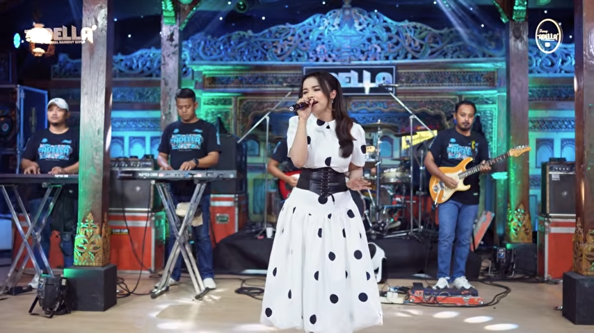 Tega - Tasya Rosmala Adella